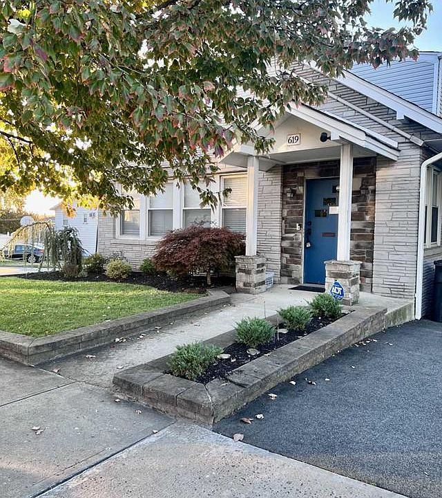 1st image of 619 Chase Ave Floor 2