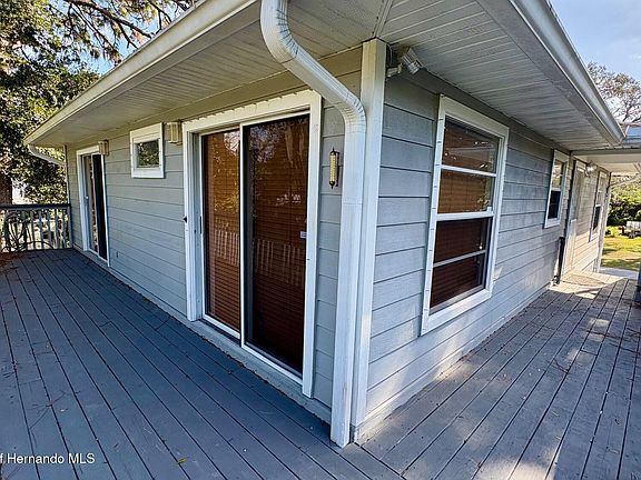 5th image of 7815 Butler Ave