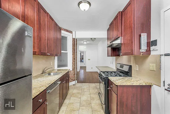 Rented by Highline Residential | media 12