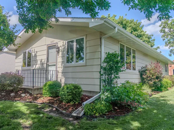 607 River Hills Dr, Story City, IA 50248