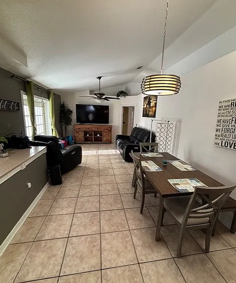 643 Basingstoke Ct — Photo 13