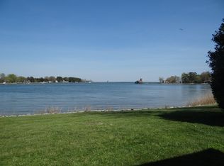 398 Point Pleasant Rd, Kilmarnock, VA 22482