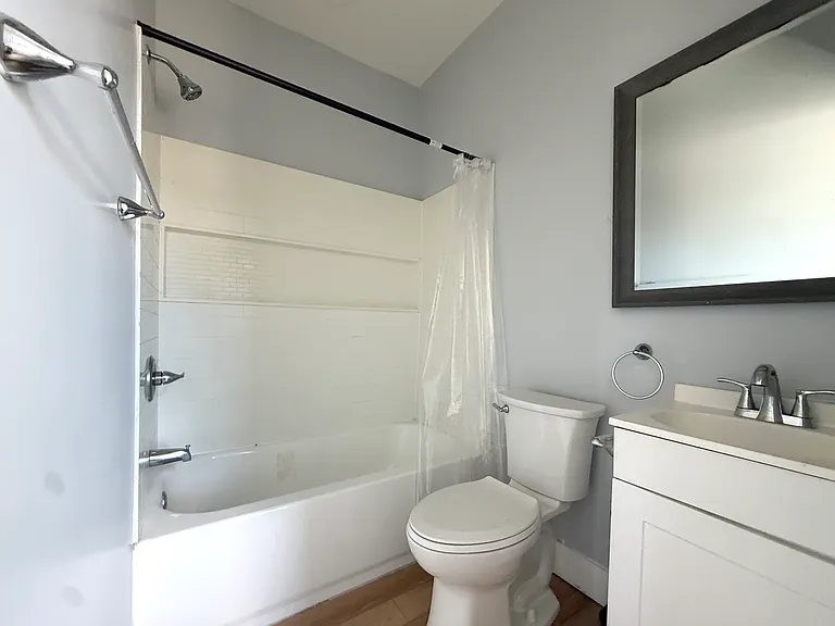 14 Livingston St #2 — Photo 8