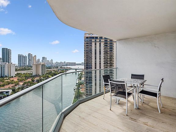 5th image of 19707 Turnberry Way APT 20H