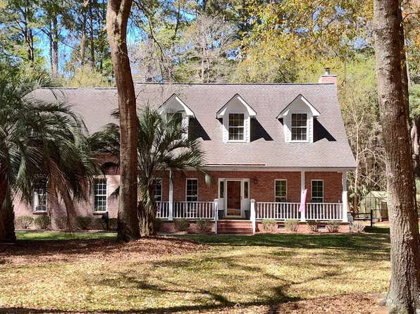 107 Walling Grove Rd, Beaufort, SC 29907