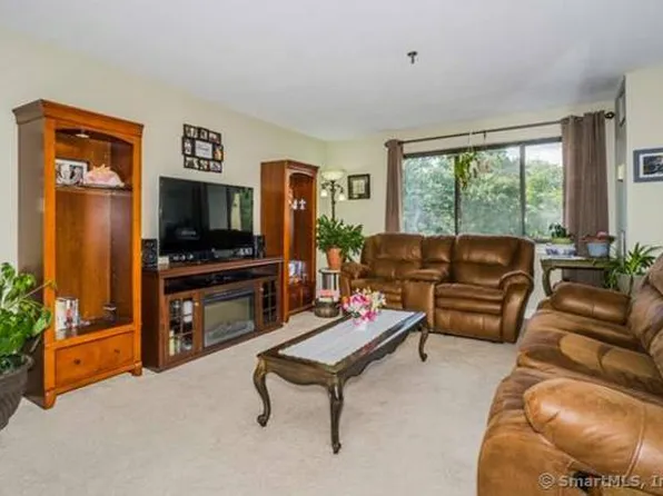 95 Putter Drive #418N, Wallingford, CT 06492