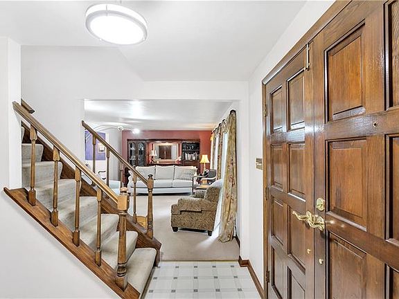 5th image of 4112 Devonwood Ct
