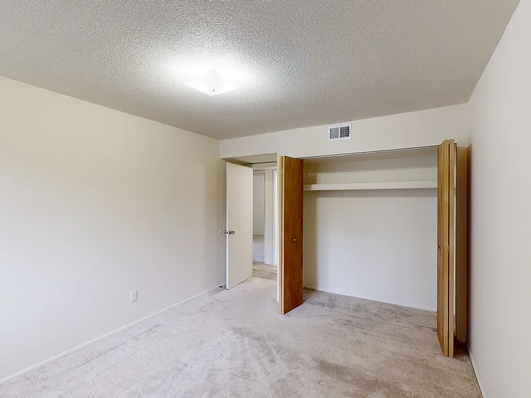 Ravine Apartments — Photo 12