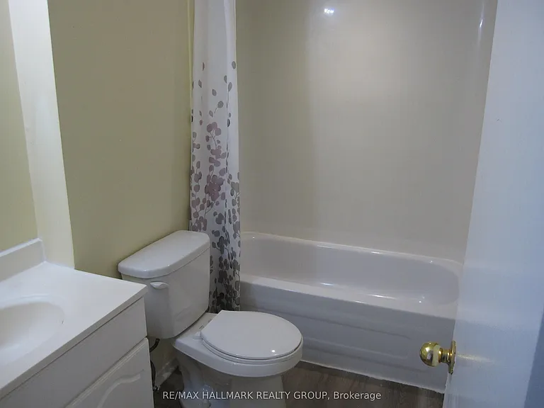 898 Elmsmere Rd #12 — Photo 10