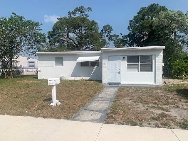 1st image of 243 SW 21st Way
