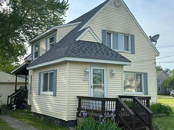 2nd image of 12131 N Shores Blvd