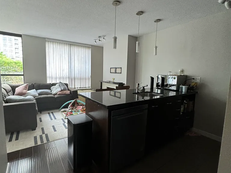 2982 Burlington Dr #309 — Photo 4