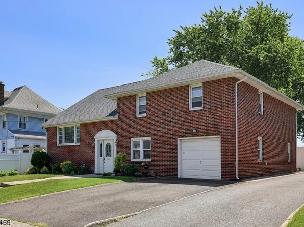 211 W Gibbons St, Linden City, NJ 07036