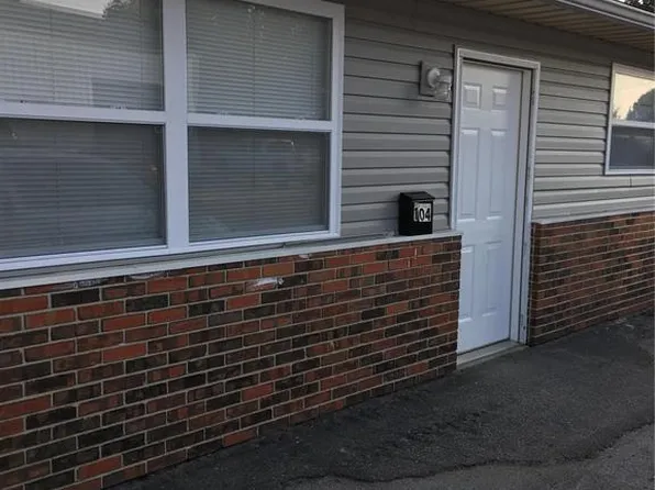 104 E Grace St, Bethalto, IL 62010