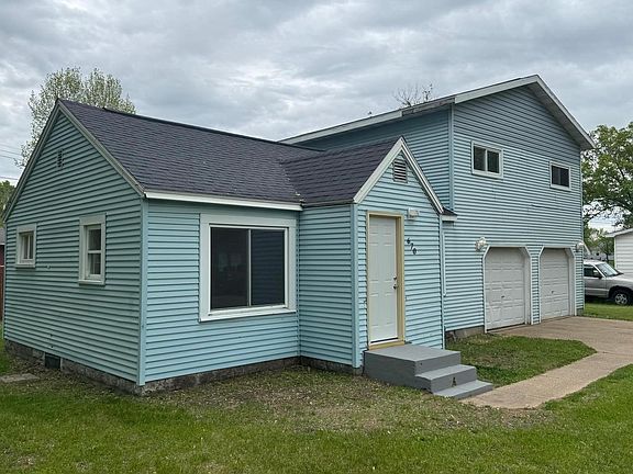 3rd image of 670 GERTRUDE AVENUE