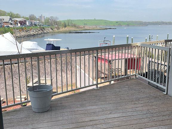 3rd image of 200 Outlook Ave
