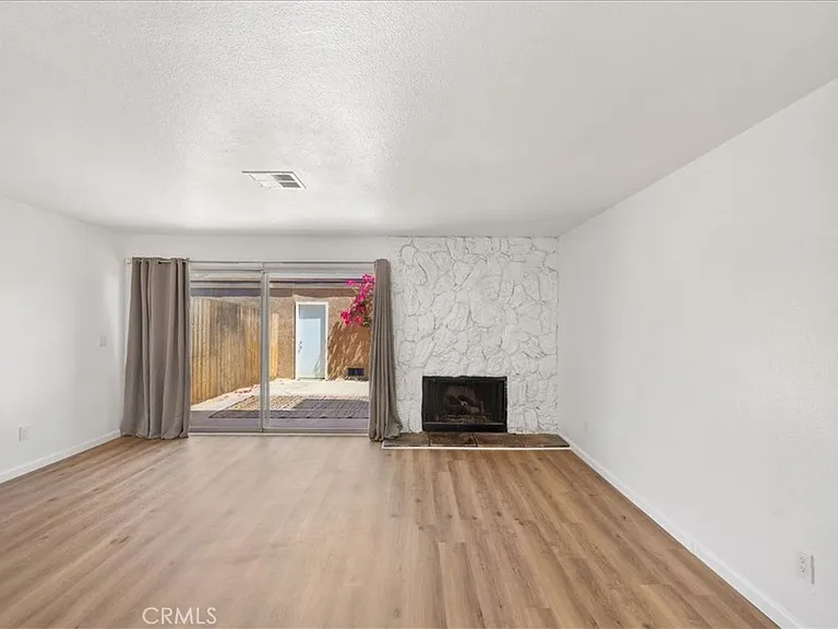 162 Tamarisk St — Photo 12
