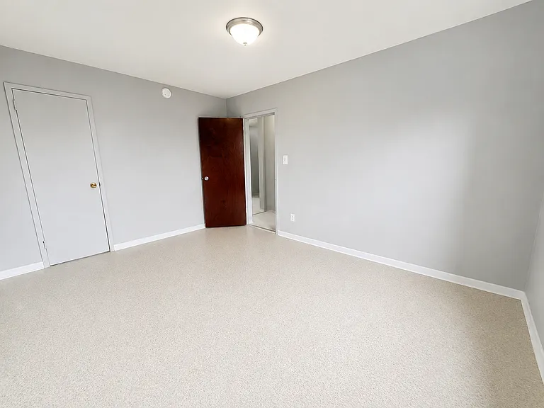 10 Argyle Rd #4D — Photo 13