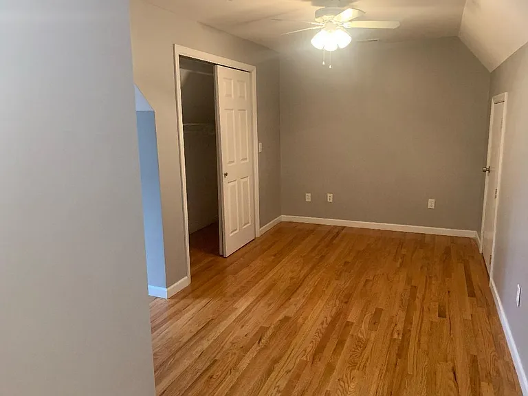 42-44 Ferris Ave #42-44 — Photo 7
