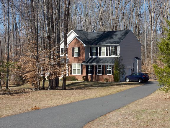 4th image of 7805 Langdon Ct