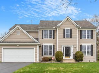 29 Pratt St, South Grafton, MA 01560