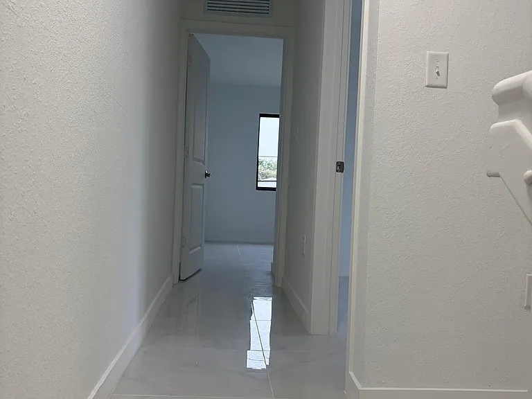 1459 NW 2nd Ave — Photo 11