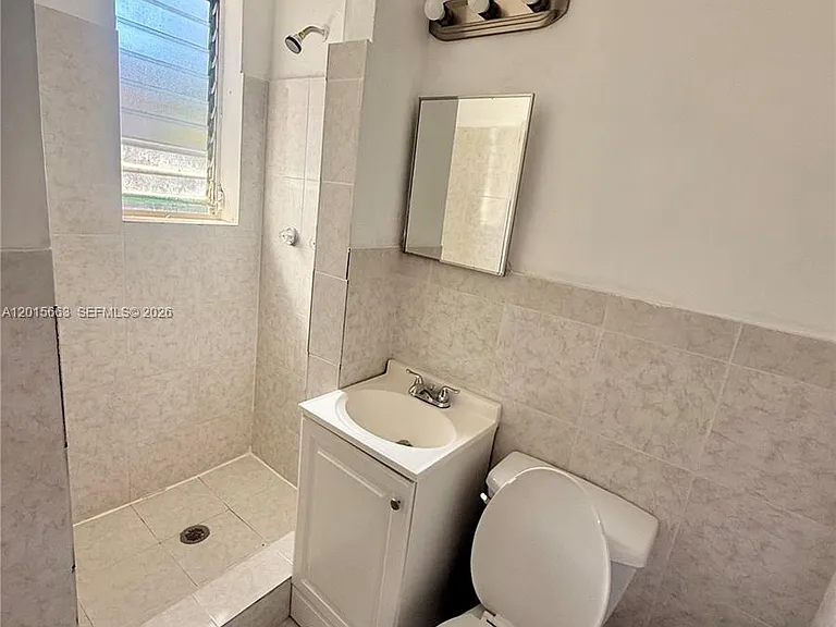 1903 Thomas St #8 — Photo 10