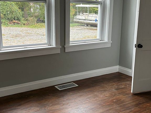 5th image of 889 Rombach Ave #11456707