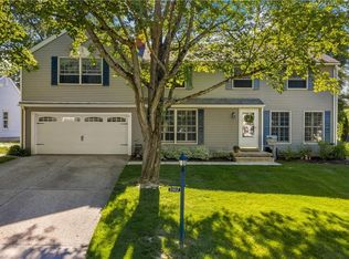 2802 Cedar Hill Rd, Cuyahoga Falls, OH 44223