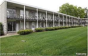 1st image of 17161 Redford St APT 203