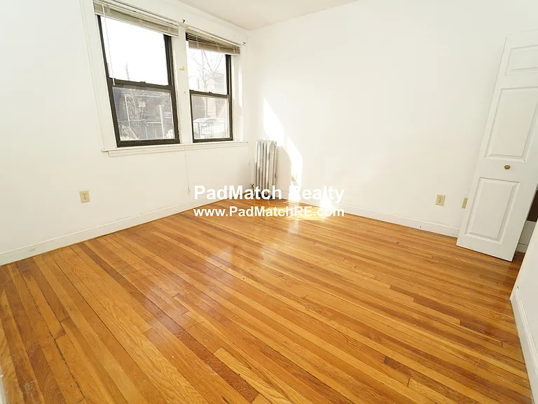 19 Egremont Rd #1 — Photo 11