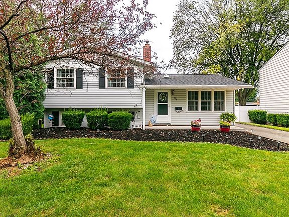 2nd image of 426 Waterbury Dr