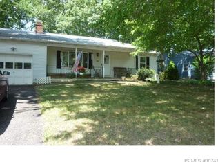 212 Neptune Dr, Manahawkin, NJ 08050