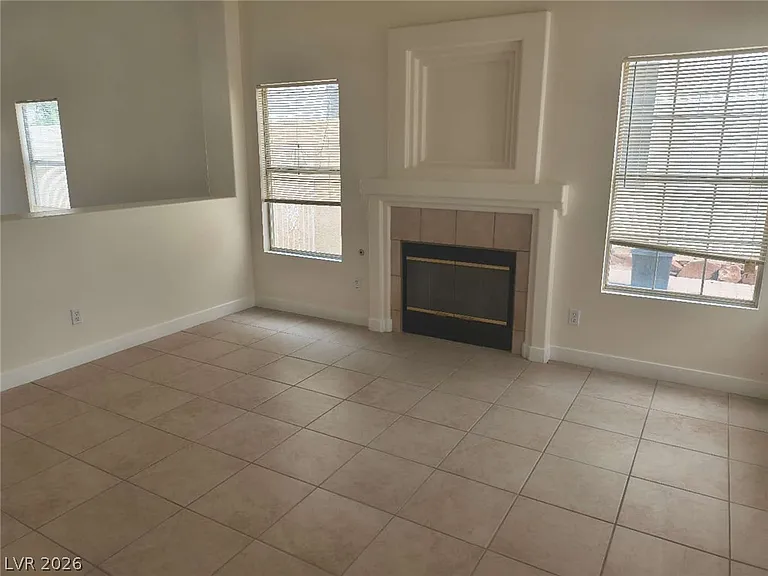 9725 Pima Point Ave — Photo 4