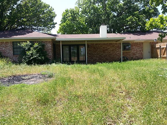 4th image of 201 Sherwood Oaks Dr