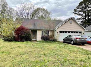 53 Lynwood Dr, Jackson, TN 38301