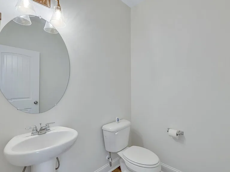 487 Meloney Dr — Photo 34