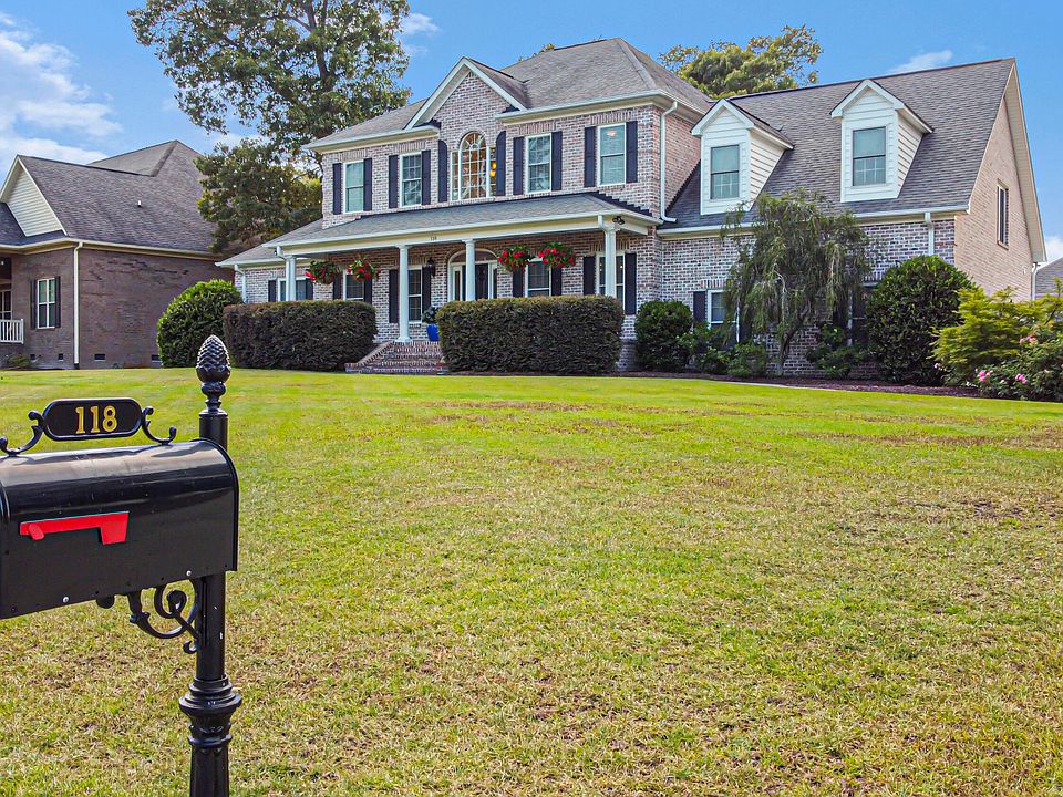 1st image of 118 Staffordshire Drive