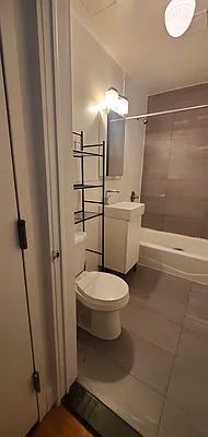 Rented by Manhattan Best Realty, Inc. | media 20