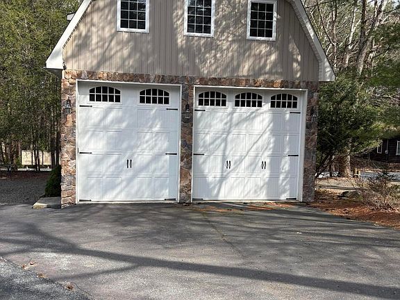 5th image of 128 Lynns Hill Rd