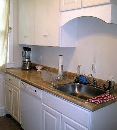 kitchen sink and dishwash