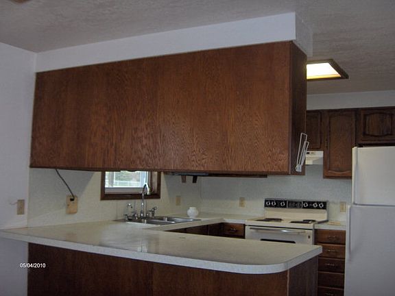 4th image of 183 Riverwood Dr