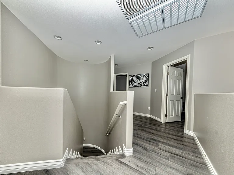 Airborne Ct — Photo 15