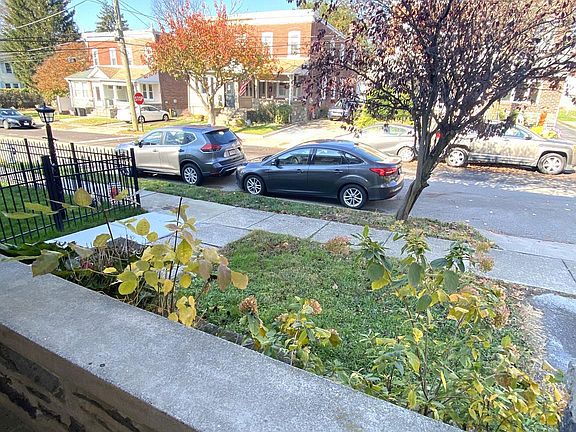 3rd image of 23 W Langhorne Ave