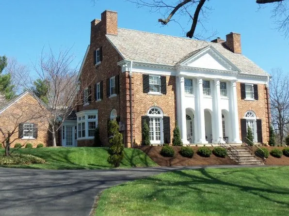 207 Edgewood Rd, Staunton, VA 24401