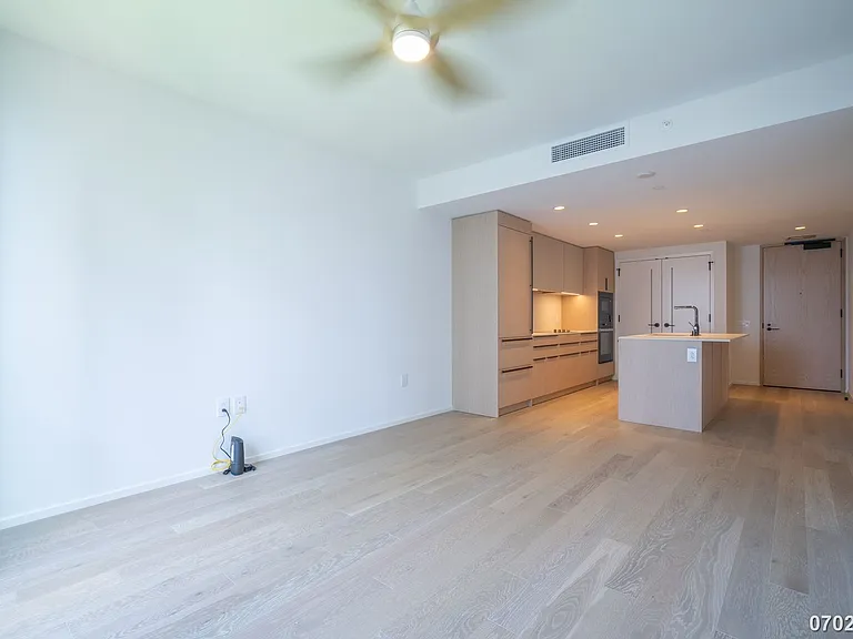 333 Ward Ave #1306 — Photo 10