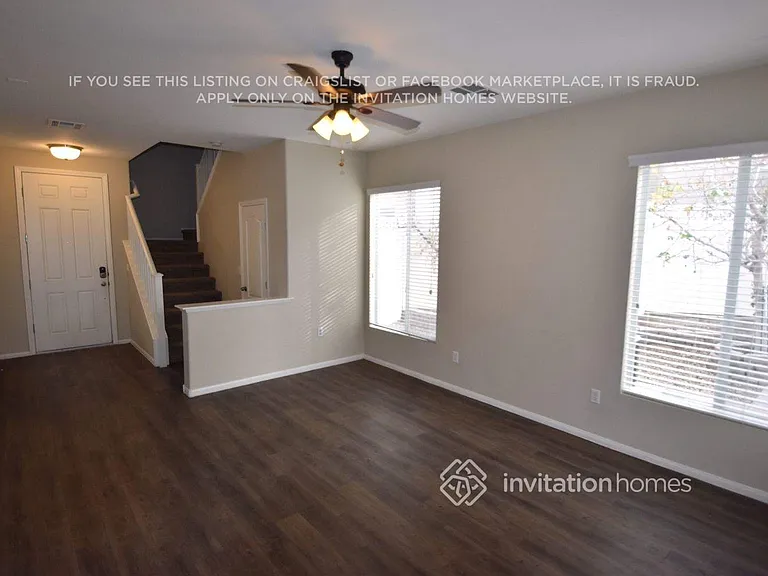 10437 Amber Night St — Photo 2