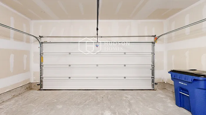 744 Devonshire Dr — Photo 31