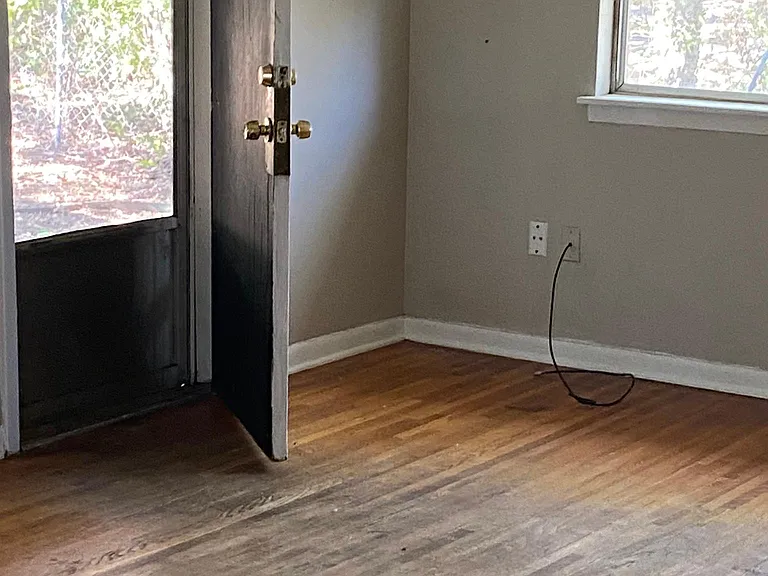 215 N Summit St #217 — Photo 4