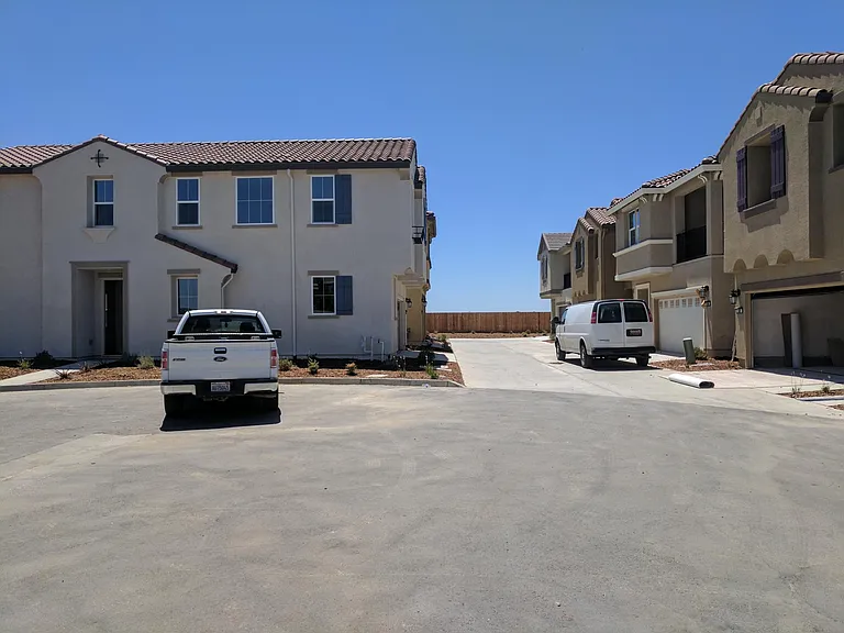 58 Palma Harbour Pl — Photo 2